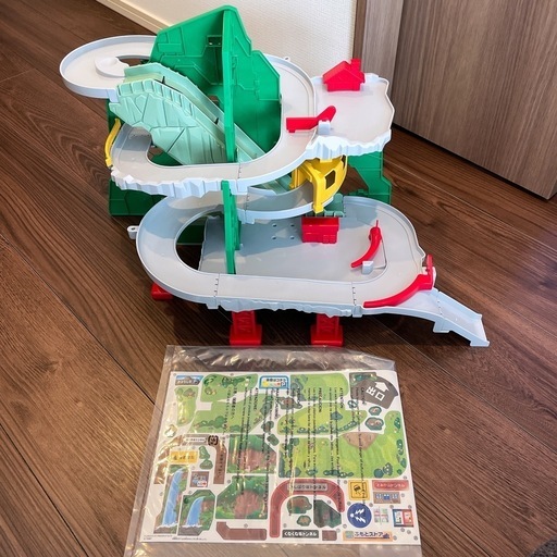 トミカアクション高速道路と山登りドライブとダブルアクショントミカビル3点セット トミカアクション高速道路と山登りドライブとダブルアクション