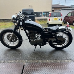 ヤマハ sr400 車検1年半付き 現金可の画像