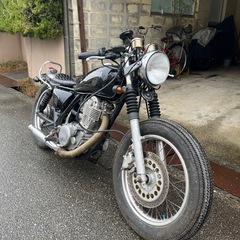 ヤマハ sr400 車検1年半付き 現金可の画像