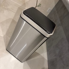自動開ゴミ箱