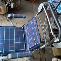 シルバーカー/折りたたみ式/TacaoF/介護用品/移動用品/中古品/幸和製作所/徒歩補助用品
の画像