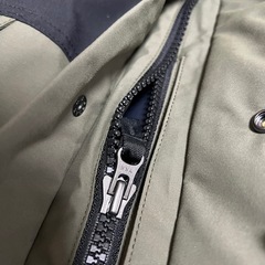 ノースフェイス マウンテンダウンジャケット ニュートープ の画像