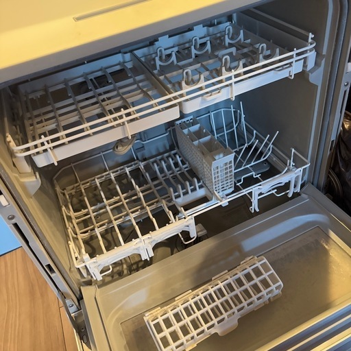 パナソニック食器洗い乾燥機NP-TH4本体+分岐水栓+ステンレス置き台+説明書＋ホースどめ Panasonic
