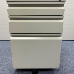 【まとめ買い割引最大半額】鍵付き オフィス用キャスター付きキャビネットの画像