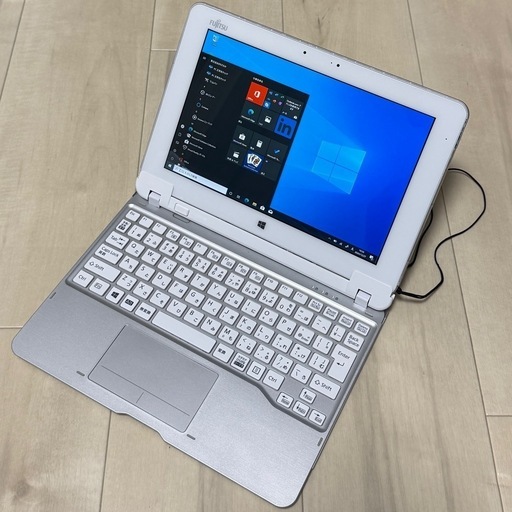 富士通 ARROWS Tab Q584/K Atom Z3795/4GB/64GB/10.1インチ タッチパネル/Windows10