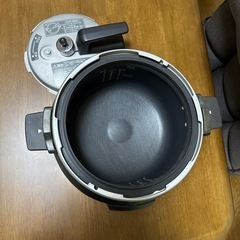 Panasonic 電気圧力なべ SR-P37の画像