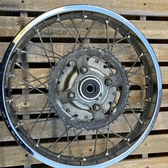 値下げ売り切ります。ヤマハＳＲ125の後輪ホイール