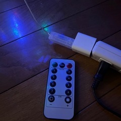 クリスマスツリーセット売り 140cmオーナメント、ライト付き
の画像