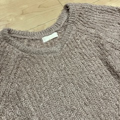 アースミュージックアンドエコロジー　シャギーニット　フリーサイズ　ピンクベージュの画像