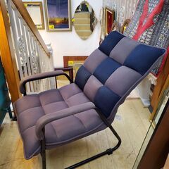 肘掛け付き リクライニングチェア グレー×ネイビー■横幅55cm×奥行78～88cm×高さ79～88cm■買取帝国 朝霞店 配達可能の画像