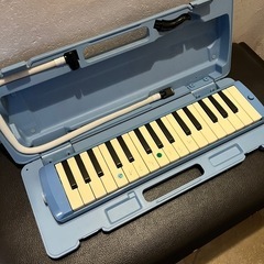 お話しピカポン、ピアニカ、水彩画セット、さんすうボックスまとめて4点セットです。 の画像