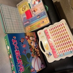 お話しピカポン、ピアニカ、水彩画セット、さんすうボックスまとめて4点セットです。 の画像