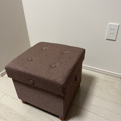 収納付きスツール