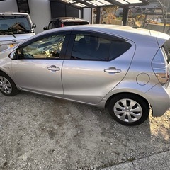 トヨタアクア プッシュスタートETC,TV，ナビ、バックカメラ Bluetooth 車検令和7年12月まで走行距 離8.8万Kmの画像