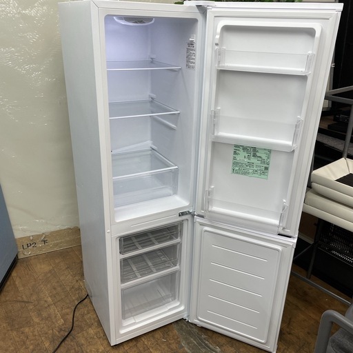 新生活応援フェア！期間限定の特別値下げ！ R484 ☀️ ジモティー限定価格！2024年製の現行品！ アイリスオーヤマ 2ドア冷蔵庫（170L 右開き）IRSD-17A ⭐ 動作確認済 ⭐ クリーニング済