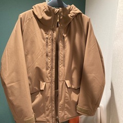UNIQLO ハイブリッドダウンパーカー