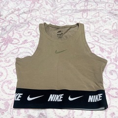 NIKEタンクトップの画像