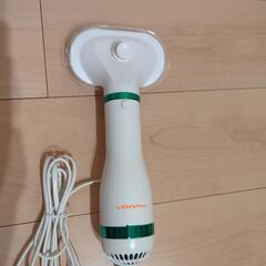 ペットのドライヤーブラシ付きの画像
