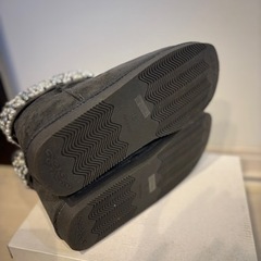 グレー　ビジュー　キラキラ靴/ムートンブーツ　の画像
