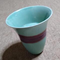 生け花の水盤と花瓶　陶器の画像