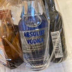 お酒　リキュール　ウォッカ　４本セット　の画像