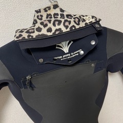 billabongレディース冬用ウェットスーツの画像