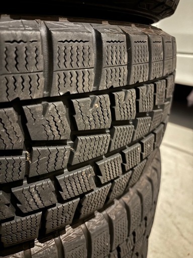 205/60R16スタッドレスタイヤ4本
