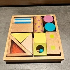 無料で差し上げます💁音の鳴る積み木セット💁