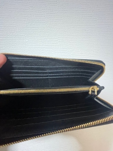 プラダ長財布