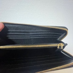 プラダ長財布の画像