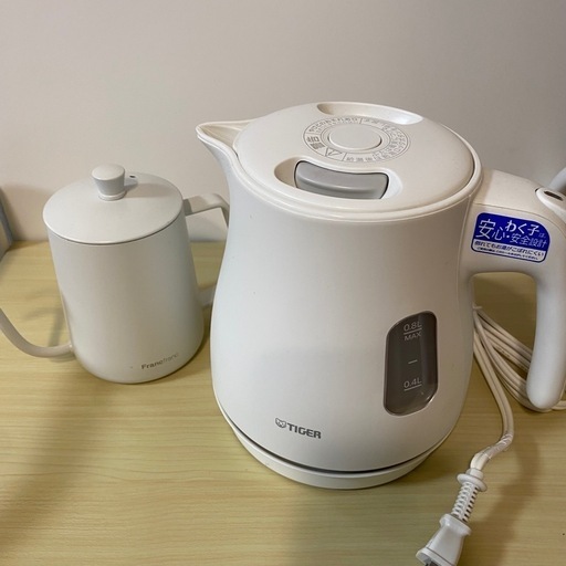 【取りに来てくれる方】電気ケトル、コーヒードリップポットのセット