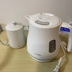 【取りに来てくれる方】電気ケトル、コーヒードリップポットのセット