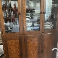 [Solid Wood] Farm-Style Hutch | Display and Store Dishware | Cozy and Rustic