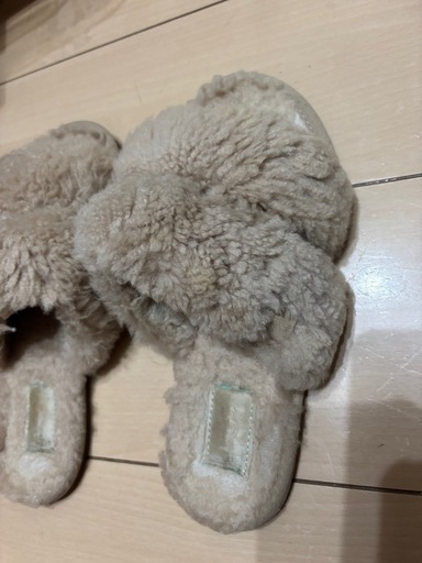 UGG ルームシューズ
