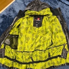クイックシルバー　スノーボード　ジャケット　Ｌサイズの画像