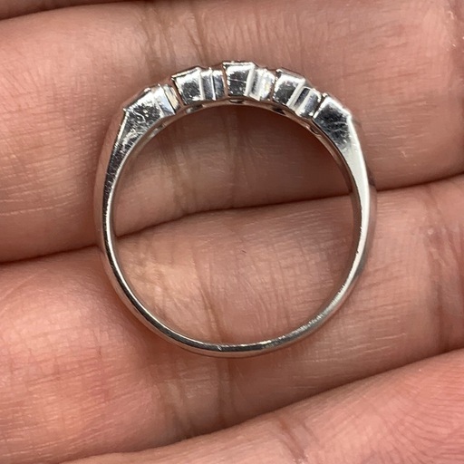 一文字リング　6.7g 1ct ダイヤモンド　指輪　6.7g