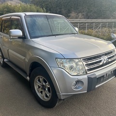 三菱 パジェロ エクシード4WD(ディーゼル ターボ)