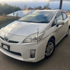 トヨタ プリウス ハイブリッド  Sの画像
