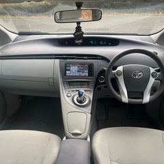 トヨタ プリウス ハイブリッド  Sの画像