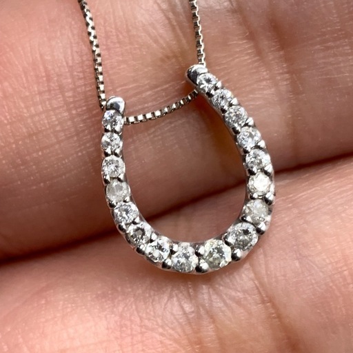 K18WG 馬蹄　ダイヤネックレス　1.7g ホースシュー　ネックレス