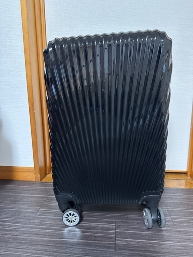 Sサイズ　機内持ち込みサイズのスーツケース