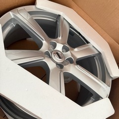 ボルボVX90ホイール19インチ