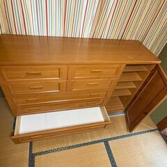 しっかりした引出しタンスですの画像