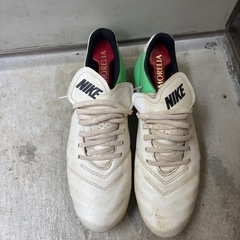 サッカーシューズ　25、5cm