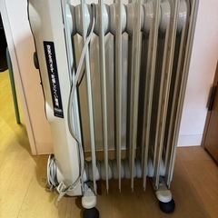 デロンギ　オイルヒーター　取説付き　の画像