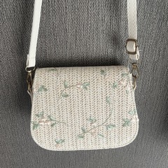 ショルダーバッグの画像