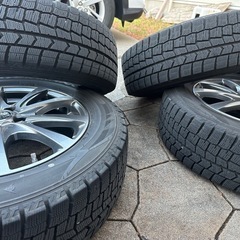 スタッドレスタイヤ　195/65R16