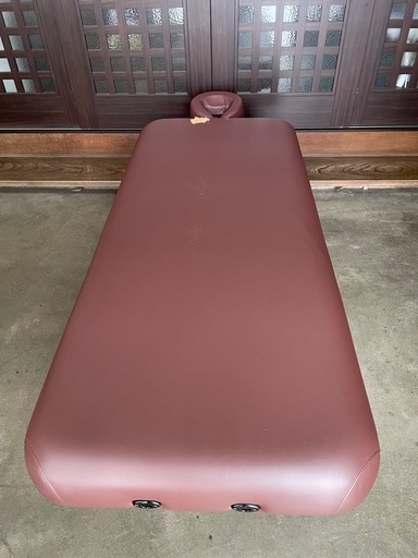 高級木製マッサージベッド『ファッジオ』エステベッド ブラウン