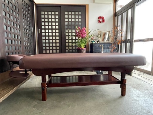 高級木製マッサージベッド『ファッジオ』エステベッド ブラウン