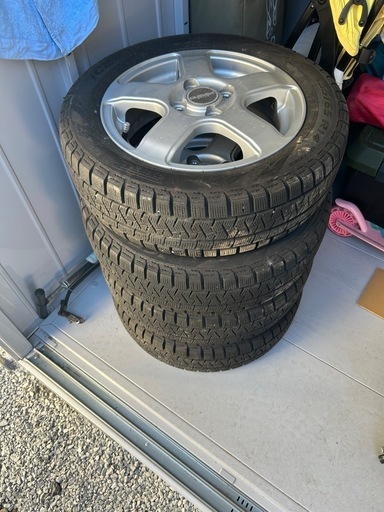 ピレリ　スタッドレス